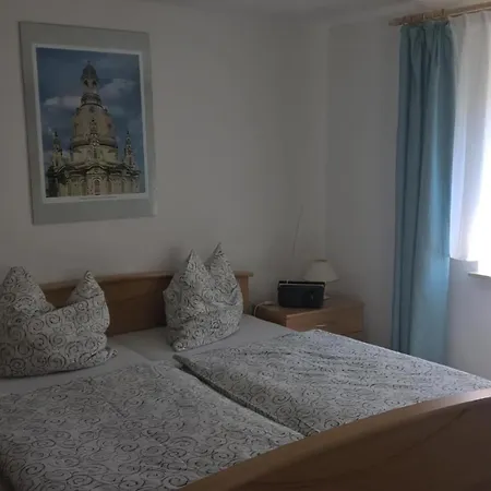 Апартаменты In Schoenfeld Mit Grossem Garten *